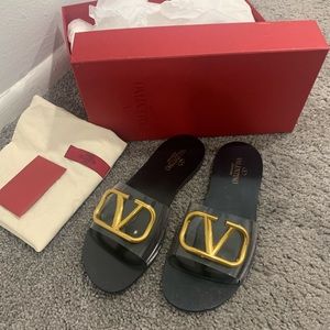 Valentino Garavani Slides